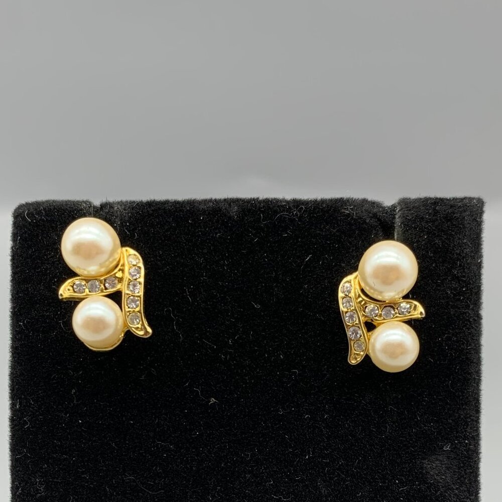 Beautiful Gold-Toned Pierced Earrings with 2 Faux Pearls and Rhinestones